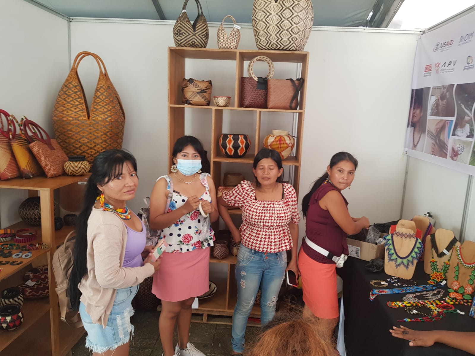 USAID Y OIM APOYAN PARTICIPACIÓN DE COMUNIDADES EN EL BUENAVENTURA FASHION 2022